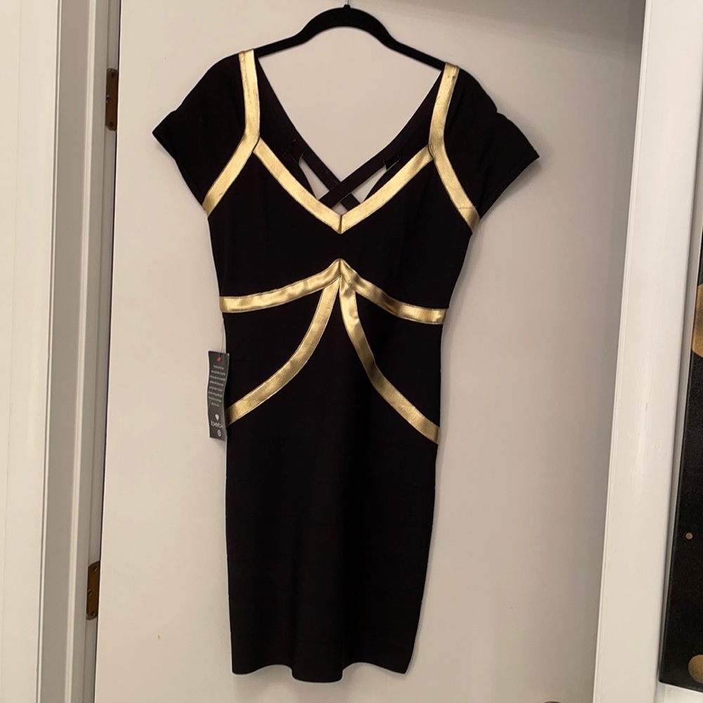 NWT Bebe Black and Gold Open cross strap back Large
